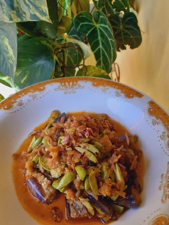 Easy Steps Make Recipes Sambal Terong Teri Petai the Delicious Tasty.