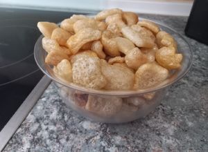 Foto principal de Cortezas de cerdo fritas en freidora de aire (Cosori)