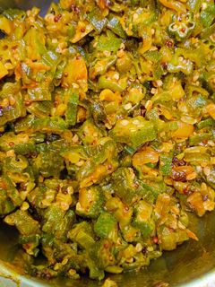 வெண்டைக்காய் பொரியல்(vendaikkai poriyal recipe in tamil) செய்முறை முக்கிய புகைப்படம்