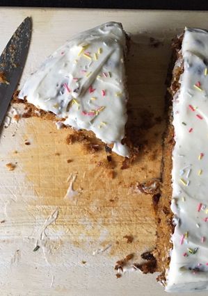 A picture of My carrot cake.