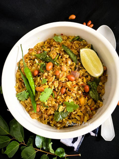 A picture of Kanda Poha.