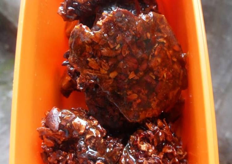 Ampyang Biji Cokelat