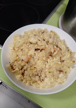 Foto principal de Revuelto de bacalao congelado y gambas con patatas en Thermomix y airfryer