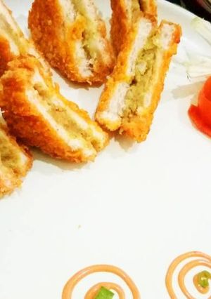 A picture of Bread Pakoda.