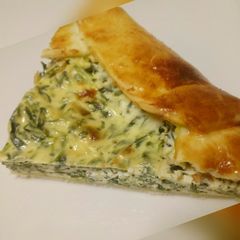 A picture of Ricotta, spinach and pancetta pie.