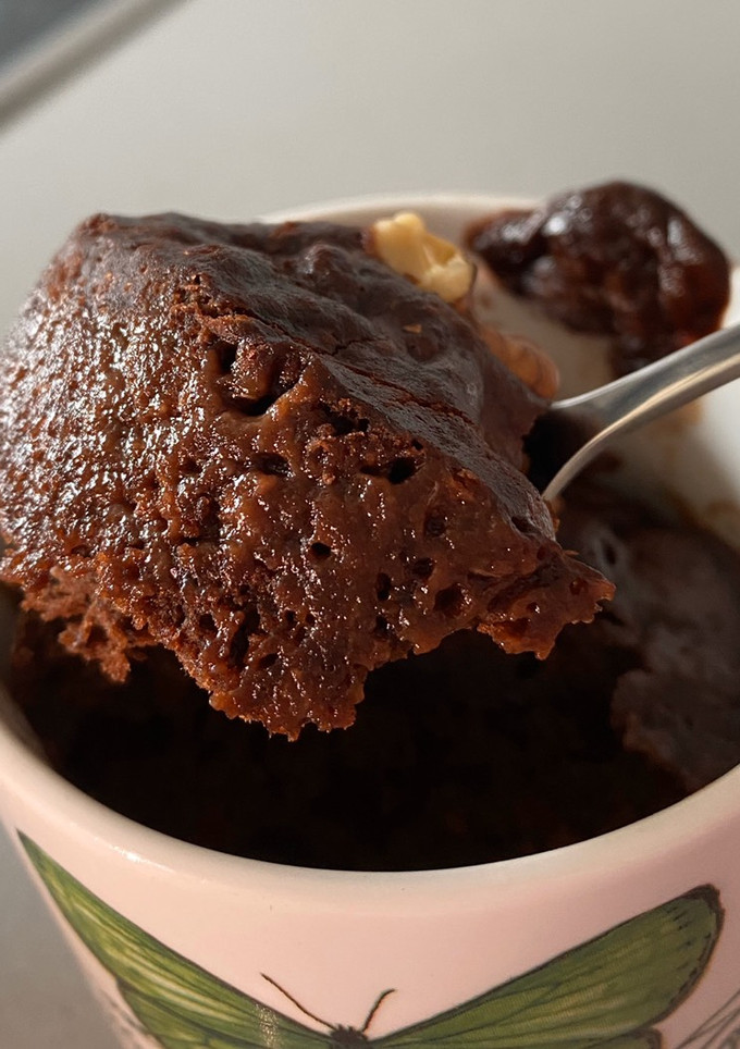 Una foto de Brownie de plátano al microondas