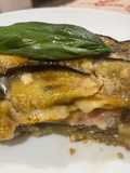Parmigiana di Melanzane con Provola Dolce, Prosciutto Cotto e Parmigiano Grattugiato al Forno