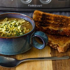 A picture of Vegan French Onion Soup.