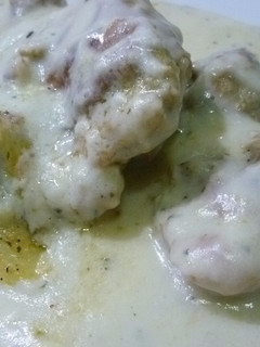 Una foto de Pollo con bechamel a la menta