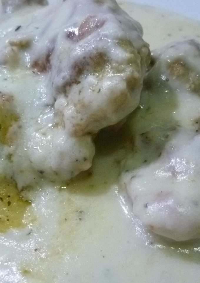 Una foto de Pollo con bechamel a la menta