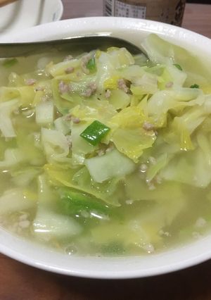 Hình của món Canh bắp cải thịt băm.