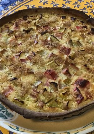 Une photo de Tarte rhubarbe et fruits exotiques