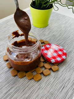Una foto de Nutella casera