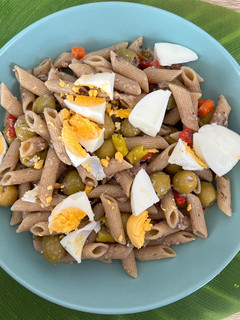 Una foto de Pasta fría con sardinas