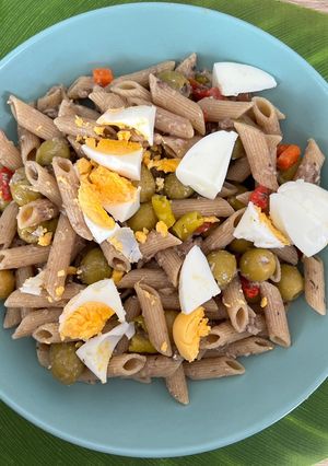 Una foto de Pasta fría con sardinas