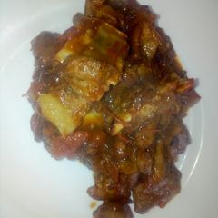 A picture of Wet fried meat.