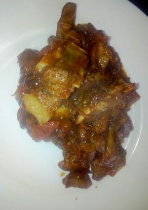 A picture of Wet fried meat.