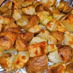 35 minute crispy potatoes A picture of 35 minute crispy potatoes.