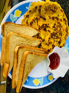 बेसन का चीला (besan ka cheela recipe in Hindi) रेसिपी मुख्य फोटो