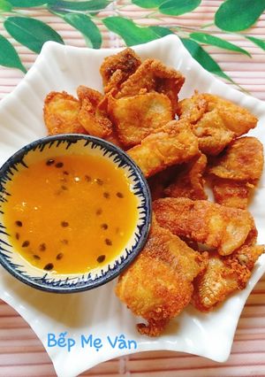 Hình của món Cá basa tẩm bột khô chiên giòn sốt chanh dây.