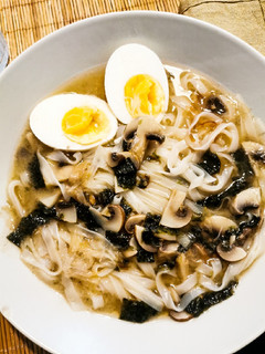 Una foto de Sopa de miso a mi manera