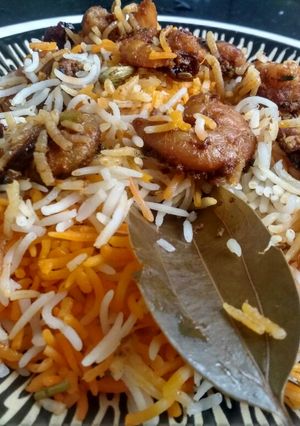 A picture of Shrimp biryani.
