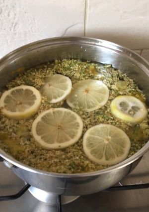 A picture of Elderflower cordial.