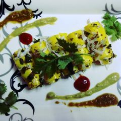 A picture of Khandvi.