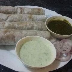 A picture of Bihari Beef Boti Rolls.