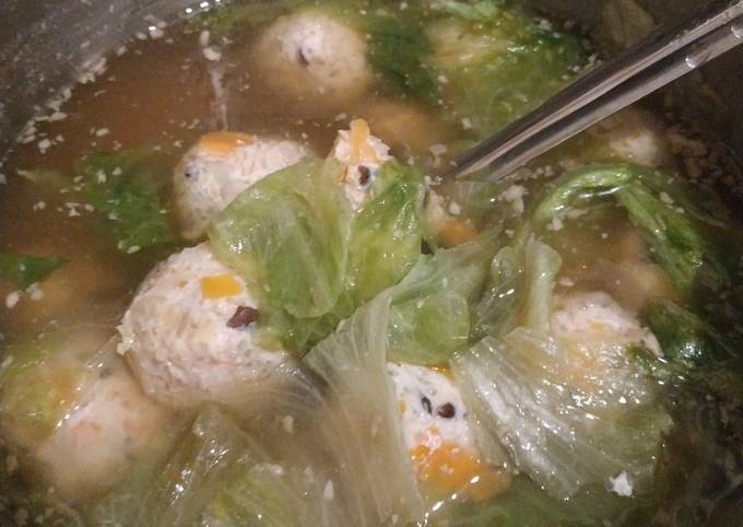 Cara Membuat Resep Sup Bakso Lohua isi Telur Puyuh