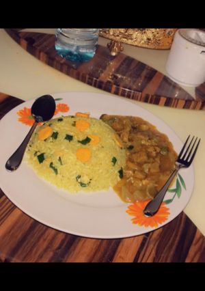 A picture of Chinese Rice and Meat sauce.
