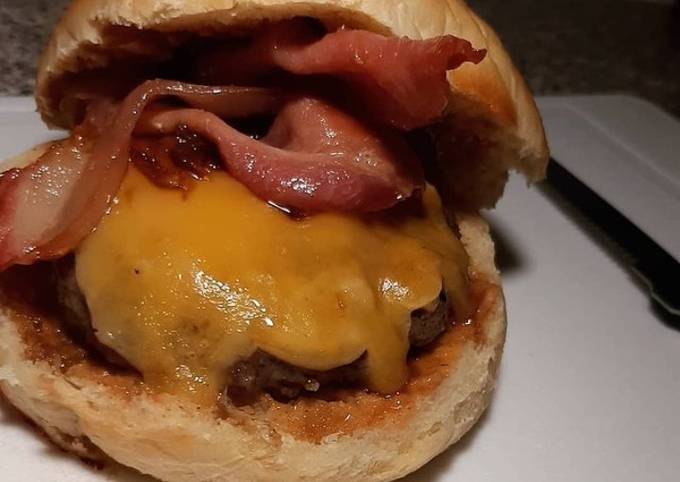 Burger buns and meat