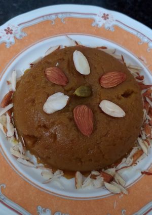 हल्दी वाला हैल्दी हलवा ( haldi wala Healthy Halwa recipe in Hindi) रेसिपी मुख्य फोटो