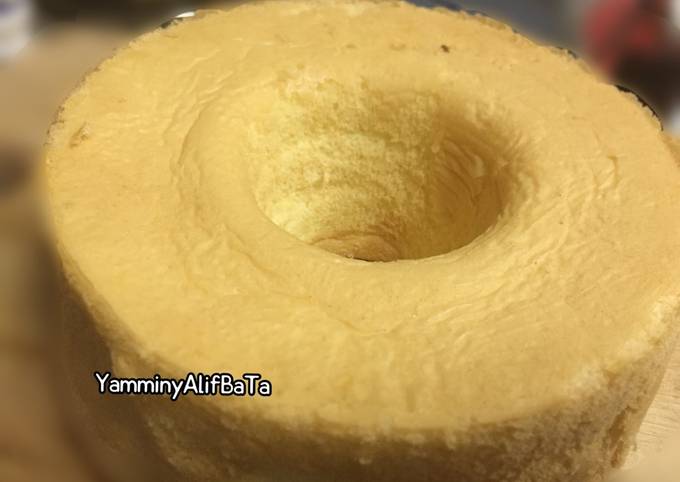 Resep Bolu Tepung Beras, Lembut N Simple Oleh Malvin (Yamminyalifbatatsa) -  Cookpad