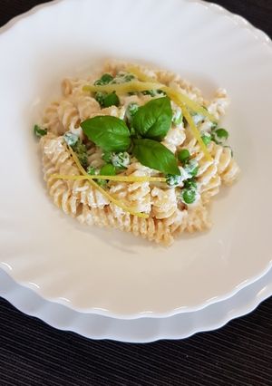 Foto di Fusilli con crema di ricotta e piselli