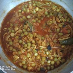 A picture of Green Peas Masala Curry.