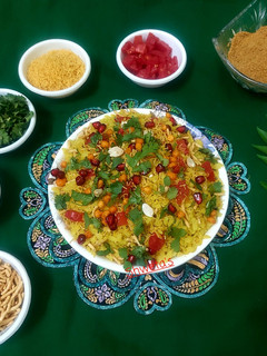 ઇન્દોરી વરાળીયા પૌવા(Indori steam Poha recipe in Gujarati) (Jain) રેસીપી મુખ્ય ફોટો