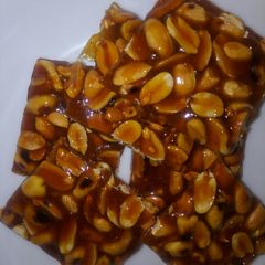 A picture of Peanut chikki.