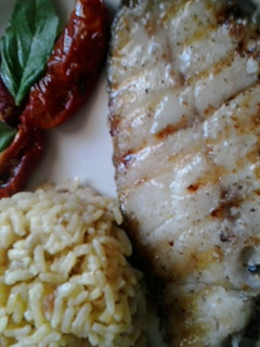 Una foto de Rueda de corvina a la pimienta