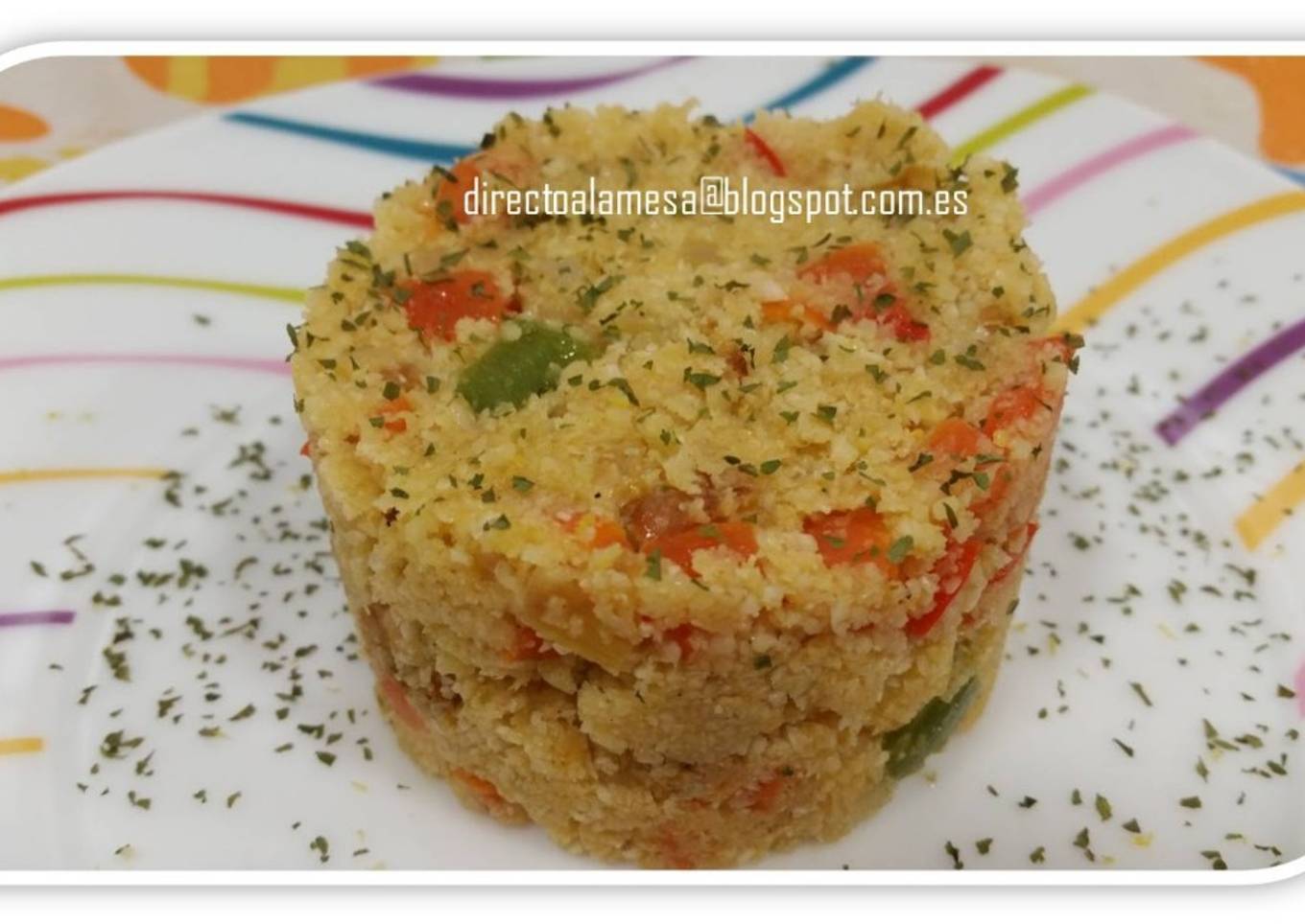 Cuscús de coliflor con verduras y pollo