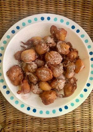A picture of Quick and easy greek style doughnut.