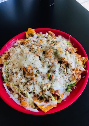 A picture of Cheesy Nachos.
