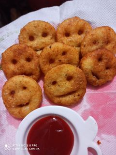 स्माइली (Smiley recipe in hindi) रेसिपी मुख्य फोटो