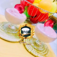 A picture of Strawberry 🍓 yogurt.