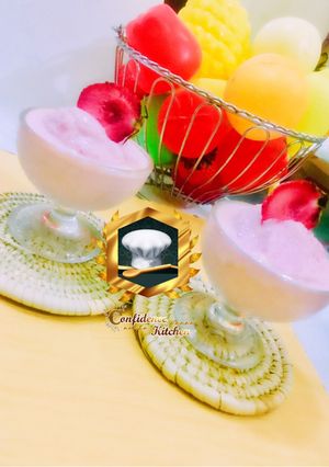 A picture of Strawberry 🍓 yogurt.
