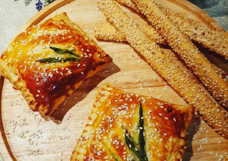 Sfogliatelle agli Asparagi e Salsiccia