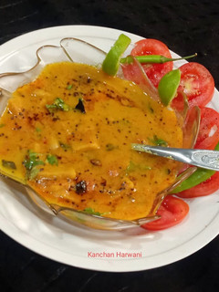 गुजराती दाल ढोकली (gujarati dal dhokli recipe in Hindi) रेसिपी मुख्य फोटो