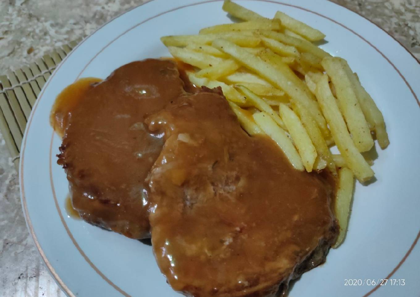 Resep Beef Sirloin Steak yang Enak Banget