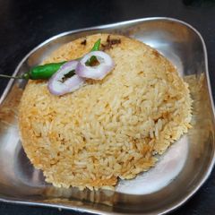 A picture of Onion pulao😋.