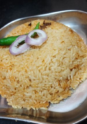 A picture of Onion pulao😋.